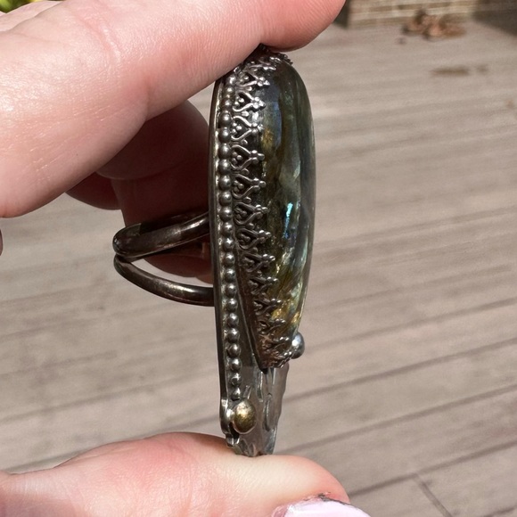 Handmade bat ring with Laborite. Size 5.5 - Picture 3 of 8